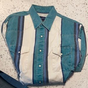 Wrangler collared western shirt